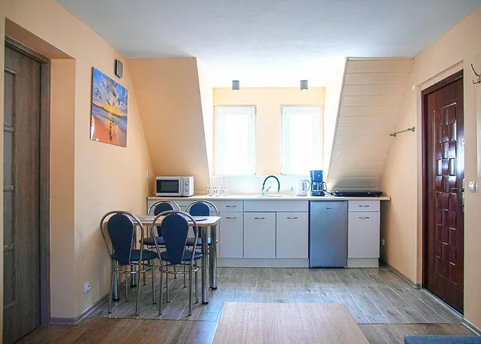 Sztil - I Drewniane 롯지 포비에로보