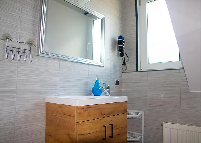 Sztil - I Drewniane 롯지 *