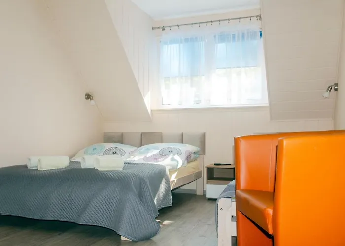 롯지 Sztil - I Drewniane 포비에로보